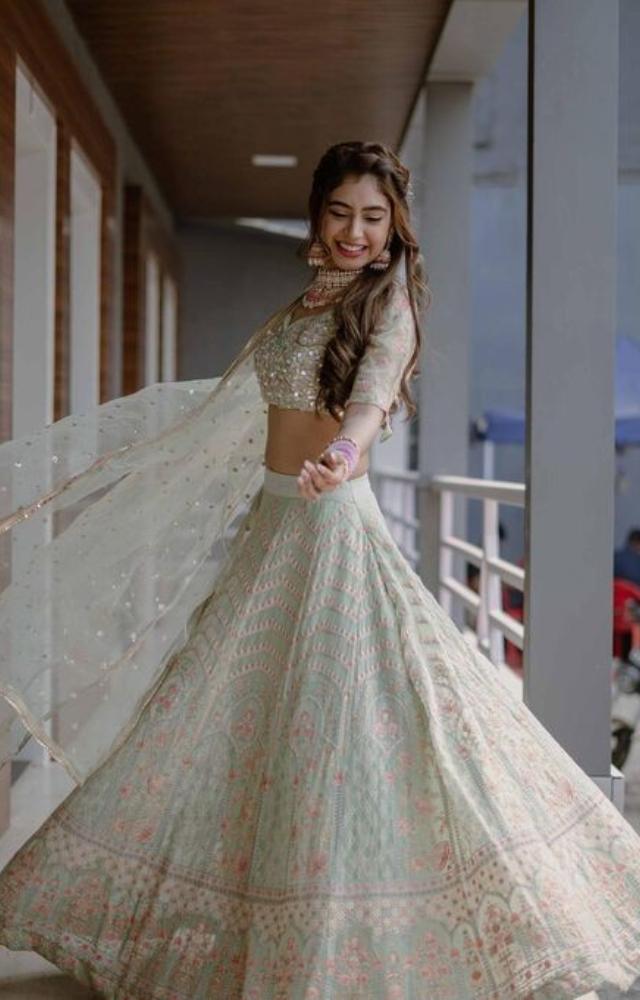 Lehengas always look stunning and Niti knows how to style it right